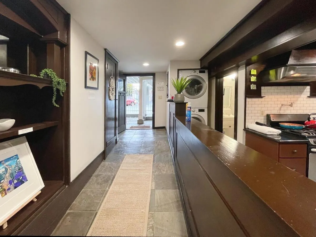Artist'S Apartment In The Heart Of The City Sacramento ABD